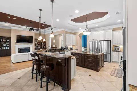 Kitchen - 1040 Anhinga Ct, Conway, SC 29526 photo 6 of 11