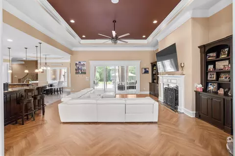 Living - 1040 Anhinga Ct, Conway, SC 29526 photo 2 of 4