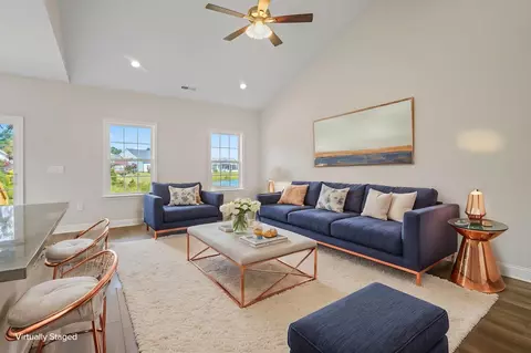 Living - 562 Bucks Trl, Longs, SC 29568 photo 2 of 3
