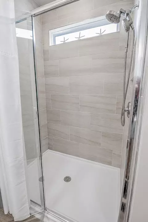Bath - 1021 Beechfield Ct, Conway, SC 29526 photo 2 of 3