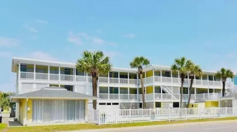 210 S Ocean Blvd #107, North Myrtle Beach, SC 29582