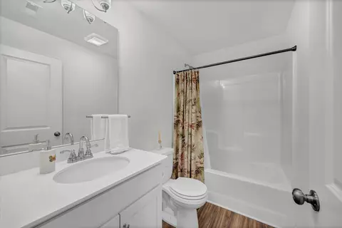 Bath - 807 SW Fox St, Shallotte, NC 28470 photo 2 of 2
