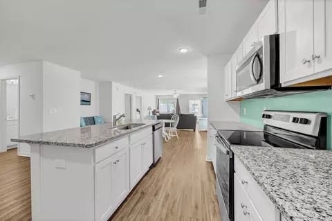 Kitchen - 807 SW Fox St, Shallotte, NC 28470 photo 2 of 3