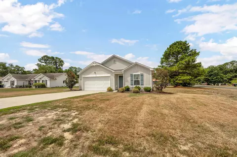 Exterior - 807 SW Fox St, Shallotte, NC 28470 photo 2 of 5