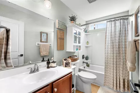 Bath - 313 Deer Path Dr, Murrells Inlet, SC 29576 photo 3 of 3