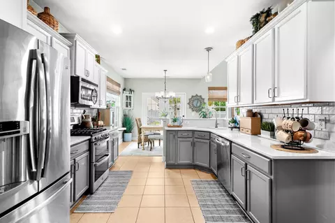 Kitchen - 313 Deer Path Dr, Murrells Inlet, SC 29576 photo 4 of 7