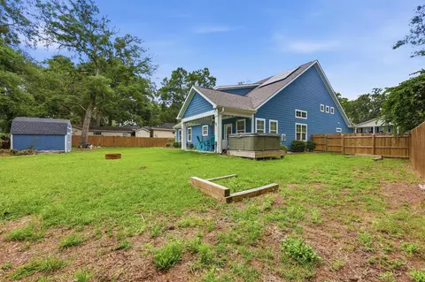 Exterior - 816 17th Ave N, Surfside Beach, SC 29575 photo 6 of 8