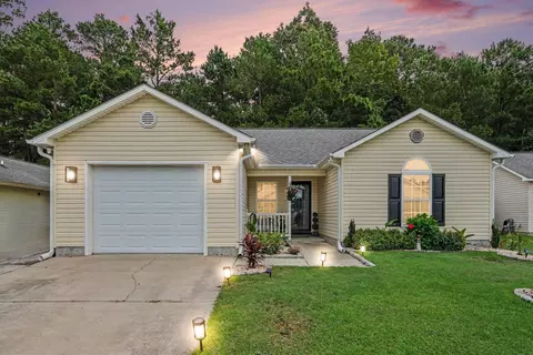 9788 Conifer Ln, Murrells Inlet, SC 29576