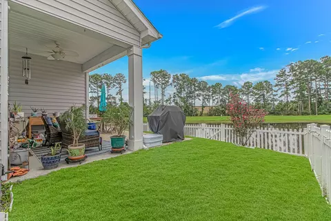 Exterior - 260 Ocean Commons Dr, Surfside Beach, SC 29575 photo 3 of 5