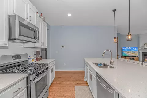 Kitchen - 260 Ocean Commons Dr, Surfside Beach, SC 29575 photo 4 of 4