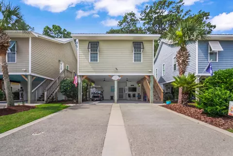 71 Weatherboard Ct, Pawleys Island, SC 29585