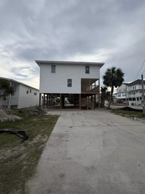 300 44th Ave N, North Myrtle Beach, SC 29582