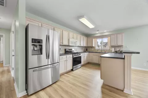 Kitchen - 722 Downing Ct, Longs, SC 29568 photo 4 of 4