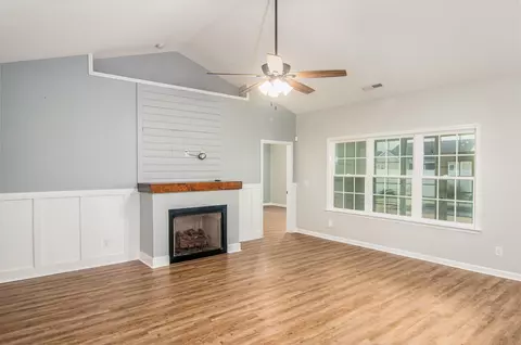 Living - 405 Two Rivers Rd, Georgetown, SC 29440 photo 1 of 2