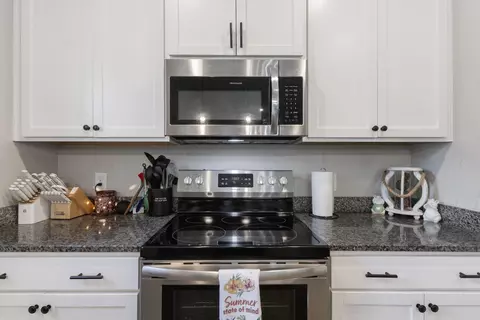 Kitchen - 3911 Lake Dr, Loris, SC 29569 photo 3 of 3