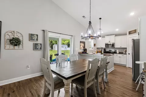 Dining - 3911 Lake Dr, Loris, SC 29569 photo 1 of 2