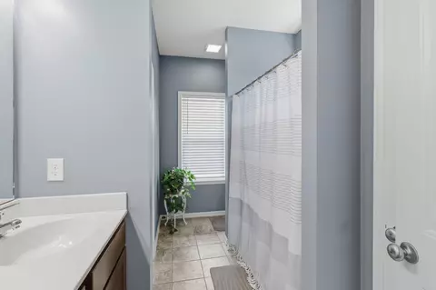 Entry Way - 515 Allen St, Loris, SC 29569 photo 11 of 12