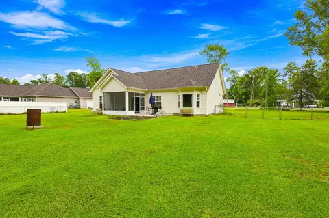 Exterior - 515 Allen St, Loris, SC 29569 photo 9 of 9