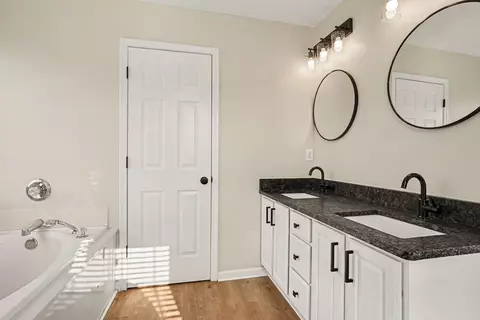 Bath - 2237 Haystack Way, Myrtle Beach, SC 29579 photo 2 of 4