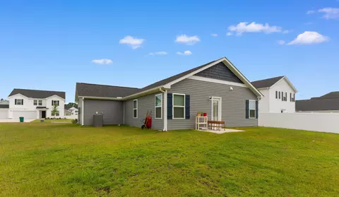 Exterior - 32 Cape Point Dr, Conway, SC 29527 photo 4 of 6