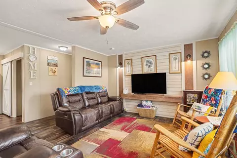 160 Genesis Dr, Georgetown, SC 29440 photo 2