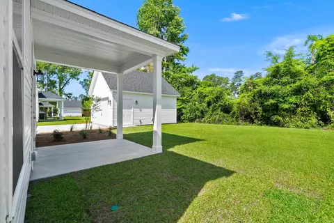 Exterior - 3840 Richardson St, Loris, SC 29569 photo 5 of 7
