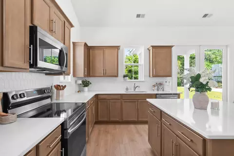 Kitchen - 3840 Richardson St, Loris, SC 29569 photo 5 of 10
