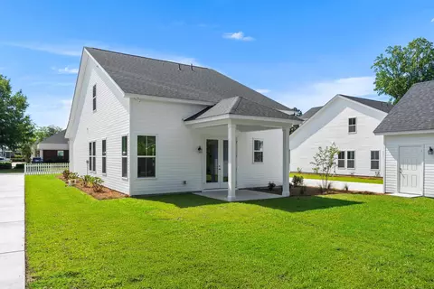 Exterior - 3840 Richardson St, Loris, SC 29569 photo 7 of 7