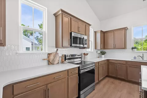 Kitchen - 3840 Richardson St, Loris, SC 29569 photo 9 of 10