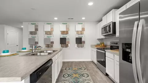 Kitchen - 2012 Snipe Ln, Shallotte, NC 28470 photo 3 of 5