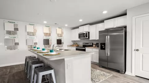 Kitchen - 2012 Snipe Ln, Shallotte, NC 28470 photo 2 of 5