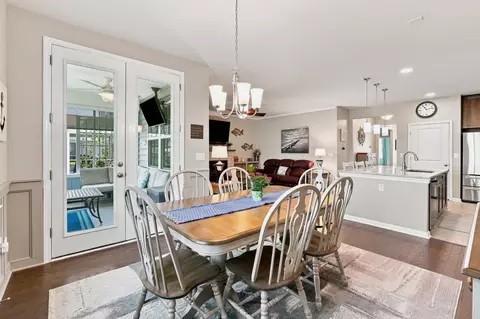 Dining - 5128 Stockyard Loop, Myrtle Beach, SC 29588 photo 4 of 5