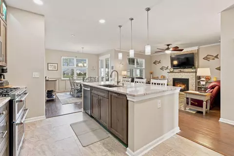 Kitchen - 5128 Stockyard Loop, Myrtle Beach, SC 29588 photo 14 of 15