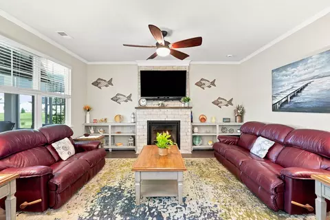 Living - 5128 Stockyard Loop, Myrtle Beach, SC 29588 photo 4 of 10