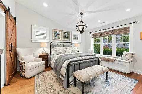 Bedroom - 406 Queen St, Georgetown, SC 29440 photo 1 of 6