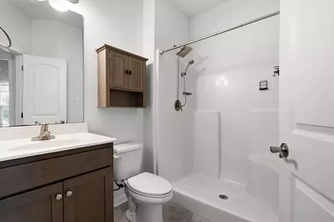 Bath - 154 Springtide Dr, Conway, SC 29527 photo 2 of 2