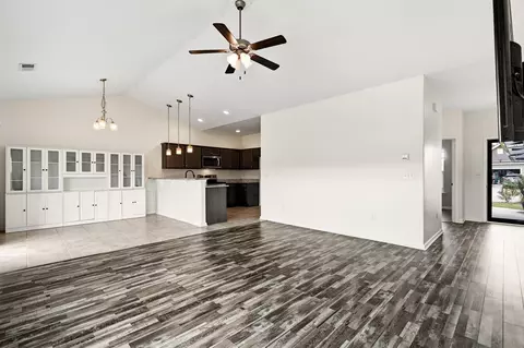 Living - 154 Springtide Dr, Conway, SC 29527 photo 4 of 4