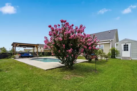 Exterior - 154 Springtide Dr, Conway, SC 29527 photo 8 of 10