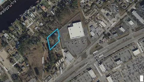 1327 Half Moon Ct, North Myrtle Beach, SC 29582