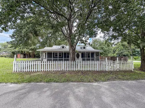 119 N Bellview Ave, Johnsonville, SC 29555