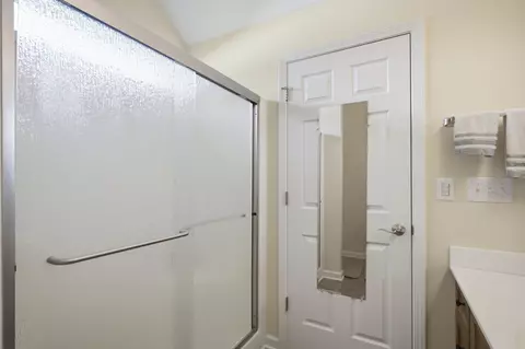 Bath - 374 Barton Loop, Myrtle Beach, SC 29579 photo 2 of 5