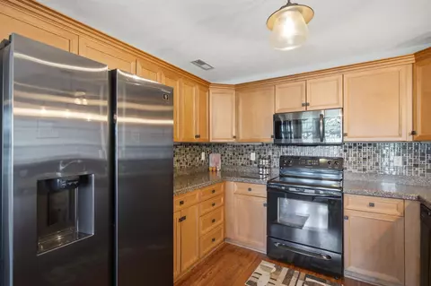 Kitchen - 374 Barton Loop, Myrtle Beach, SC 29579 photo 2 of 6