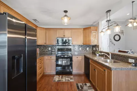 Kitchen - 374 Barton Loop, Myrtle Beach, SC 29579 photo 3 of 6