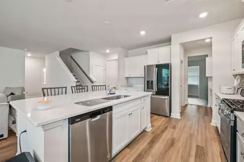 Kitchen - 1008 Beechfield Ct, Conway, SC 29526 photo 2 of 3