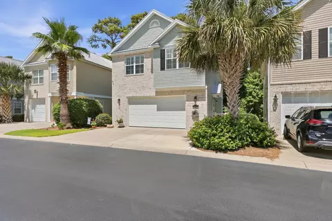 1422 Cottage Cove Cir, North Myrtle Beach, SC 29582