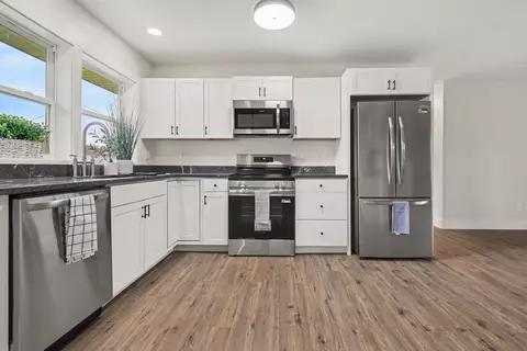 Kitchen - 88 Juniper Pl, Georgetown, SC 29440 photo 1 of 4