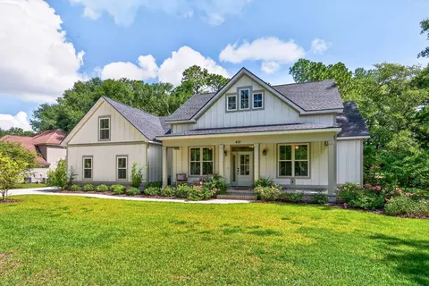 410 Old Plantation Dr, Pawleys Island, SC 29585