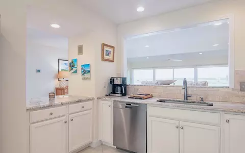 Kitchen - 77 Pheasant Loop #312, Georgetown, SC 29440 photo 2 of 2