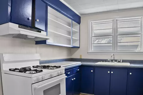 Kitchen - 209 Melrose Ave, Mullins, SC 29574 photo 3 of 4