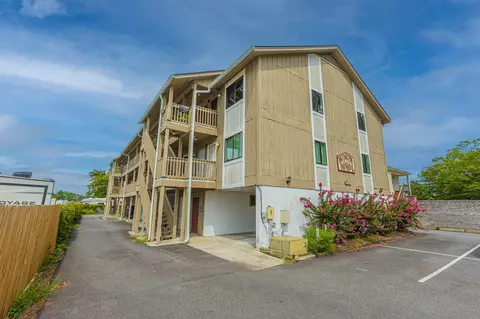 603 Wagon Wheel Rd #201, Myrtle Beach, SC 29572